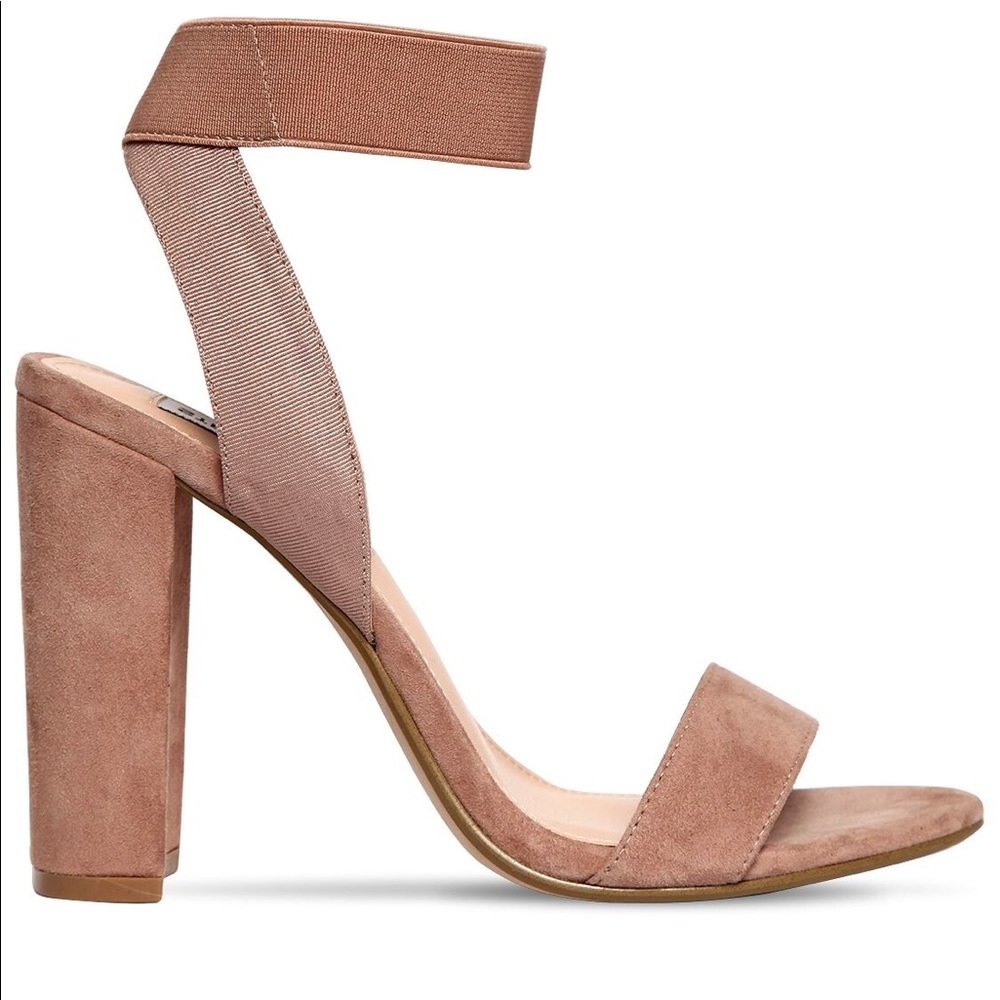 Steve Madden Celebrate Chunky Heel. Elastic Straps. Size 9